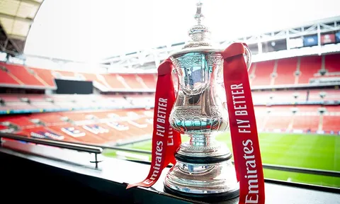 Cổ động viên nhập viên ngay lập tức trong trận đấu ở FA Cup