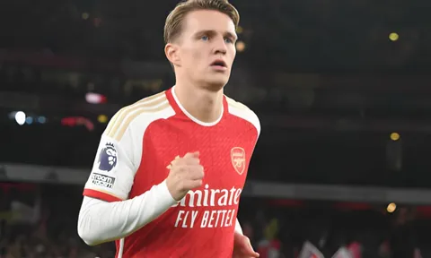 Martin Odegaard gây bão khi xuất hiện với hình ảnh hoàn toàn mới lạ