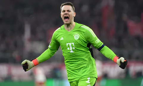 KỶ LỤC: Manuel Neuer đi vào lịch sử UEFA Champions League