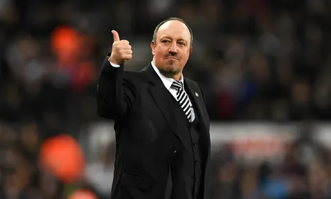 CHÍNH THỨC: HLV Rafa Benitez bị sa thải