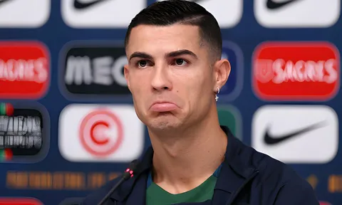 Tin chuyển nhượng tối 15/3: Ronaldo sẽ tái xuất châu Âu, Alonso có đề nghị 3 năm