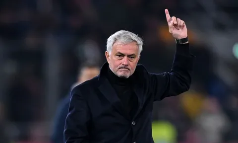 Tin chuyển nhượng 18/3: Jose Mourinho tái xuất hoành tráng, Chelsea nổ bom 130 triệu Euro?