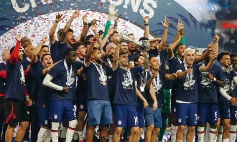 Sao Ngoại hạng Anh lập siêu phẩm, Mỹ vô địch CONCACAF lần 3 liên tiếp