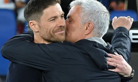 Jose Mourinho chỉ thẳng lý do khiến Xabi Alonso xuất sắc như hiện nay