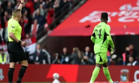 Onana nhận 2 thẻ vàng ở trận bán kết, bị treo giò ở chung kết FA Cup không?