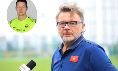 Báo châu Âu đưa tin mật, HLV Troussier sắp có sao nhập tịch ở ĐT Việt Nam