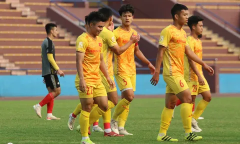 Gặp Thái Lan, HLV Troussier chốt quân xanh 'kém chất' cho U22 Việt Nam