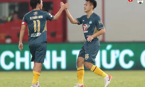 Tân binh chơi kiên cường, HAGL chia điểm nhạt nhòa