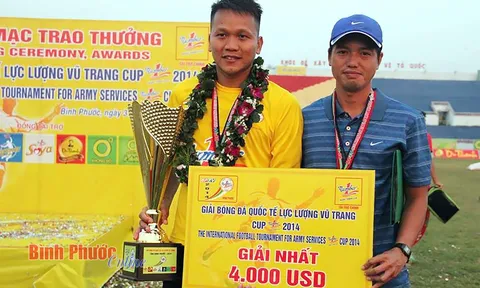 HLV Việt Nam không rõ luật việt vị khẳng định chưa đấm trọng tài