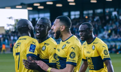 Không có Quang Hải, Pau FC đón nhận điều tuyệt vời ở Ligue 2