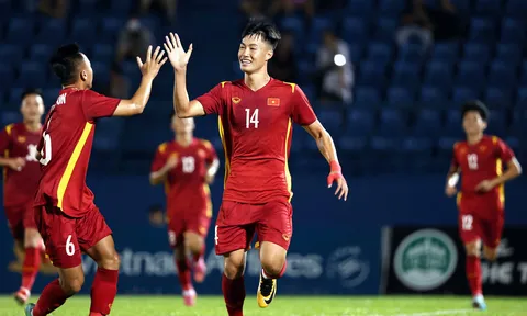 Tiền đạo U22 Việt Nam: 'Lên đội 1 Hà Nội còn khó hơn ĐTQG'