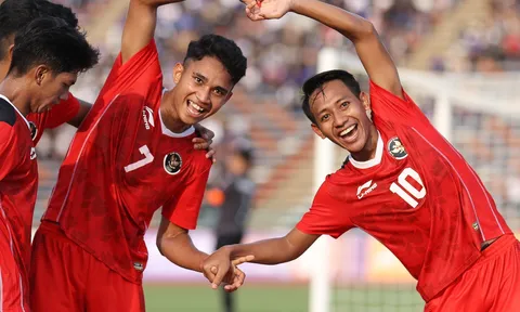 Sao châu Âu tỏa sáng, U22 Indonesia khởi đầu hoàn hảo ở SEA Games 32