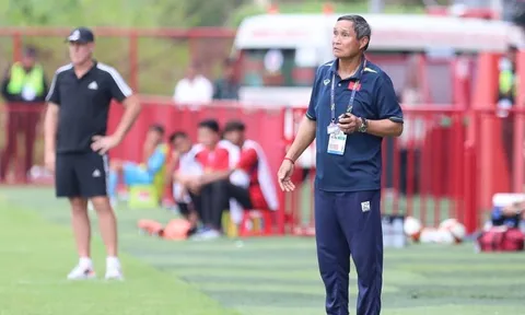 HLV ĐT Việt Nam nói gì khi thua nhưng vẫn vào bán kết SEA Games?