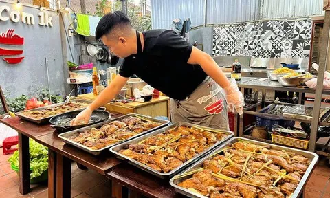 Hà Nội: Con gái qua đời vì ung thư, người bố mở tiệm cơm 1000 ‘tiếp sức’ gia đình các bệnh nhi