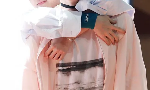 J-Hope sắp nhập ngũ, Jungkook sẵn sàng điều chỉnh lịch trình của mình vì người anh thân thiết