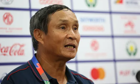 HLV Mai Đức Chung nói gì khi đối thủ rút lui ở SEA Games 32?