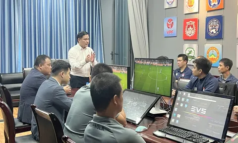 VFF có bước tiến mới trong việc đưa VAR hiện diện ở V-league