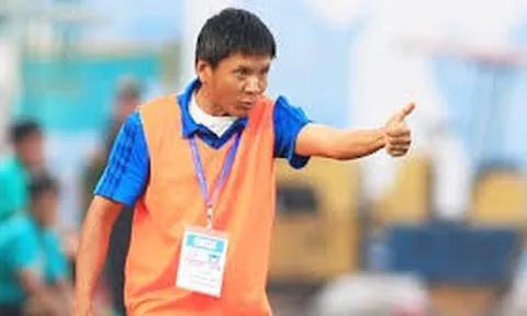 Trọng tài V-League 2023 bất ngờ được khen sau đợt ‘dậy sóng’