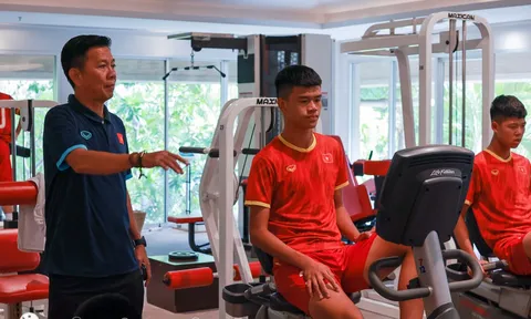 Việt Nam 'lên dây cót' ngay khi vừa đến Thái Lan dự giải châu Á