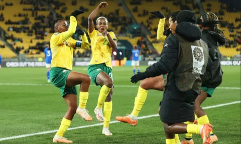 Người hùng World Cup khiến nhiều người đau lòng trong ngày đi vào lịch sử