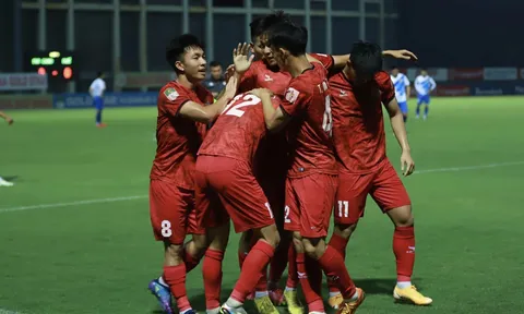 Cuộc đua song mã cho tấm vé thăng hạng lên V-League