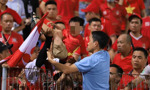 Tạm giữ 3 CĐV Hải Phòng đốt pháo sáng khiến bé 6 tuổi bị thương