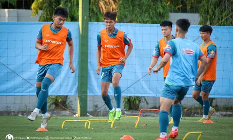 VIDEO: U23 Việt Nam hứng khởi ở ngày tập thứ 2 sau khi hội quân