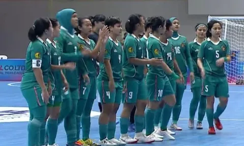 Indonesia thua thảm 0-8 trận ra quân