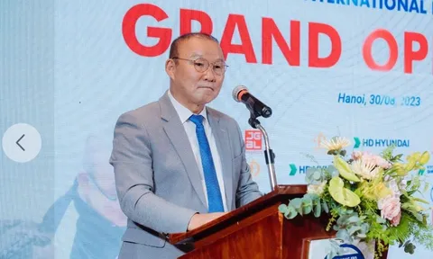 HLV Hang Seo gửi thông điệp về bóng đá tới khán giả Việt Nam