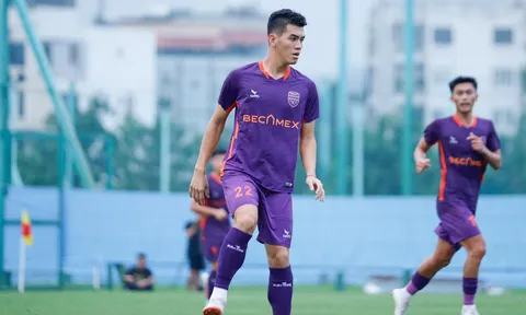 Tiền đạo số 1 Việt Nam nói gì về mục tiêu với đại gia V-League?