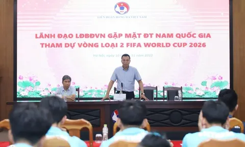 VIDEO: ĐT Việt Nam được tiếp thêm sức mạnh tinh thần từ Chủ tịch VFF