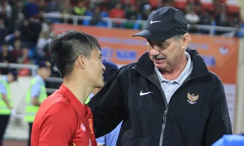 HLV nào từng ba lần dẫn dắt đội tuyển Việt Nam?