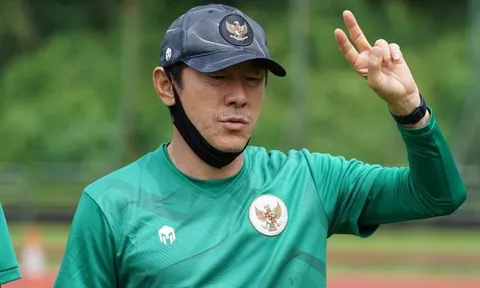 HLV Indonesia nổi giận lôi đình trước Asian Cup