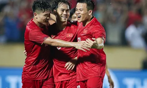 Vì sao đội đầu bảng V-League chỉ có 1 cầu thủ lên ĐT Việt Nam?
