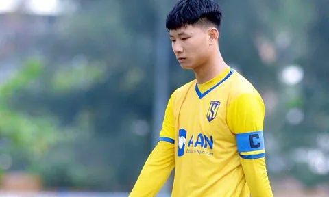 Diễn biến mới vụ cầu thủ Việt Nam ngất trên sân tại Nhật Bản