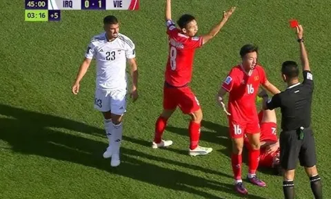 Trọng tài phạt thẻ đỏ Khuất Văn Khang nhận quyết định từ AFC