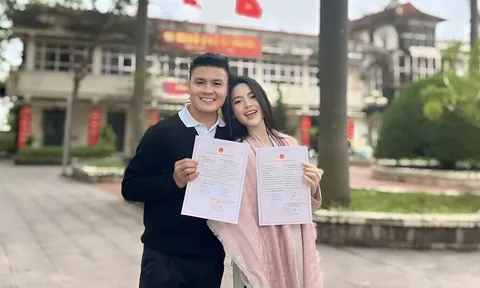 Quang Hải khiến NHM háo hức