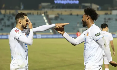 Kịch tính ngày V-League trở lại