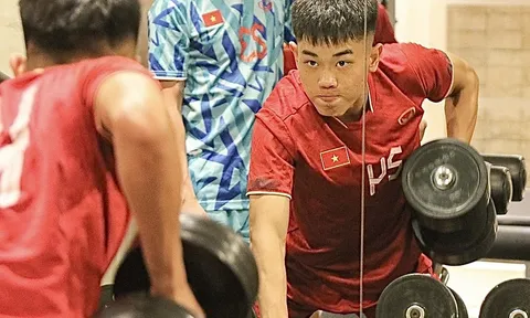 Diễn biến mới vụ tiền đạo ĐT Việt Nam không được thi đấu