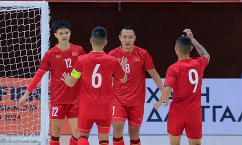 Vé xem trực tiếp Việt Nam tranh suất dự World Cup rẻ bất ngờ