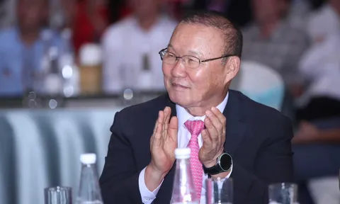 HLV Park Hang Seo đến Kon Tum
