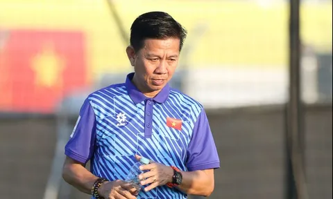 HLV Hoàng Anh Tuấn xác nhận thông tin vắng nhiều cầu thủ trước trận quyết định