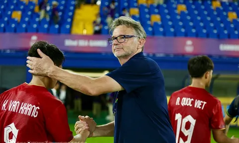 HLV Troussier chỉ ra điểm chưa hài lòng sau chiến thắng của U22 Việt Nam