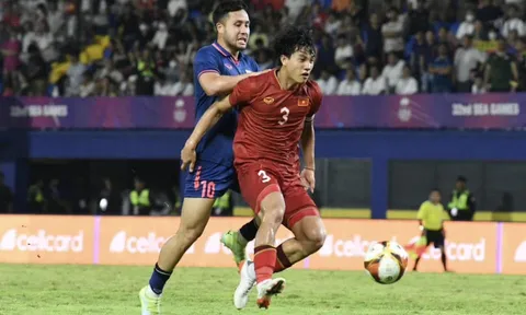 VIDEO: Cận cảnh pha bóng đáng quên nhất trong sự nghiệp đội trưởng U22 Việt Nam