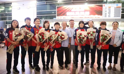 Huỳnh Như nhắn gửi điều đặc biệt đến CĐV sau khi về Việt Nam