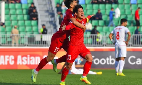 Đội trưởng U20 Việt Nam nhận vinh dự lớn trong sự nghiệp