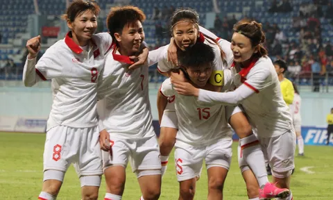VIDEO: Đại thắng 7-1, Huỳnh Như và đồng đội đi tiếp ở giải thế giới