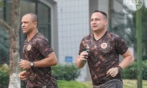 Xác định tương lai của HLV CAHN sau khi HLV Thái Lan từ chối về V-League