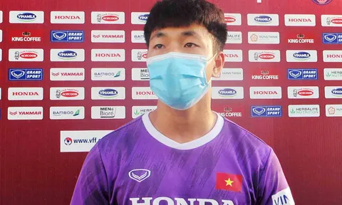 Tiền vệ số 1 phải tập riêng, HLV Philippe Troussier 'sốt vó' ở SEA Games 32