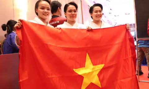 Việt Nam có HCV đầu tiên tại SEA Games 32